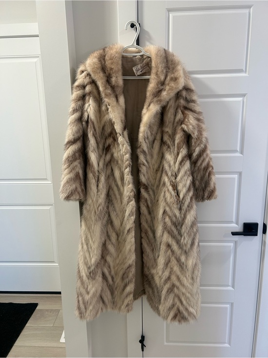 Jackets & Blazers - Vintage Full-Length Fur Coat in Blonde Taupe